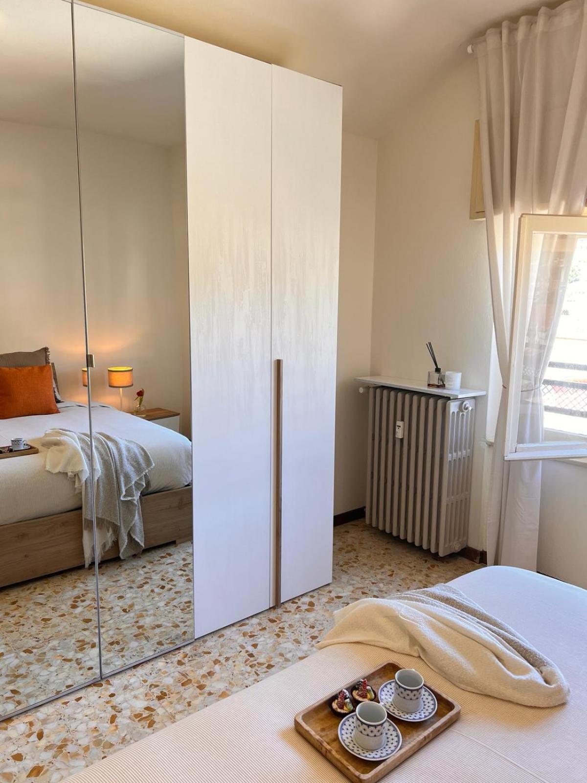 La Mansarda Apartment Como Bagian luar foto