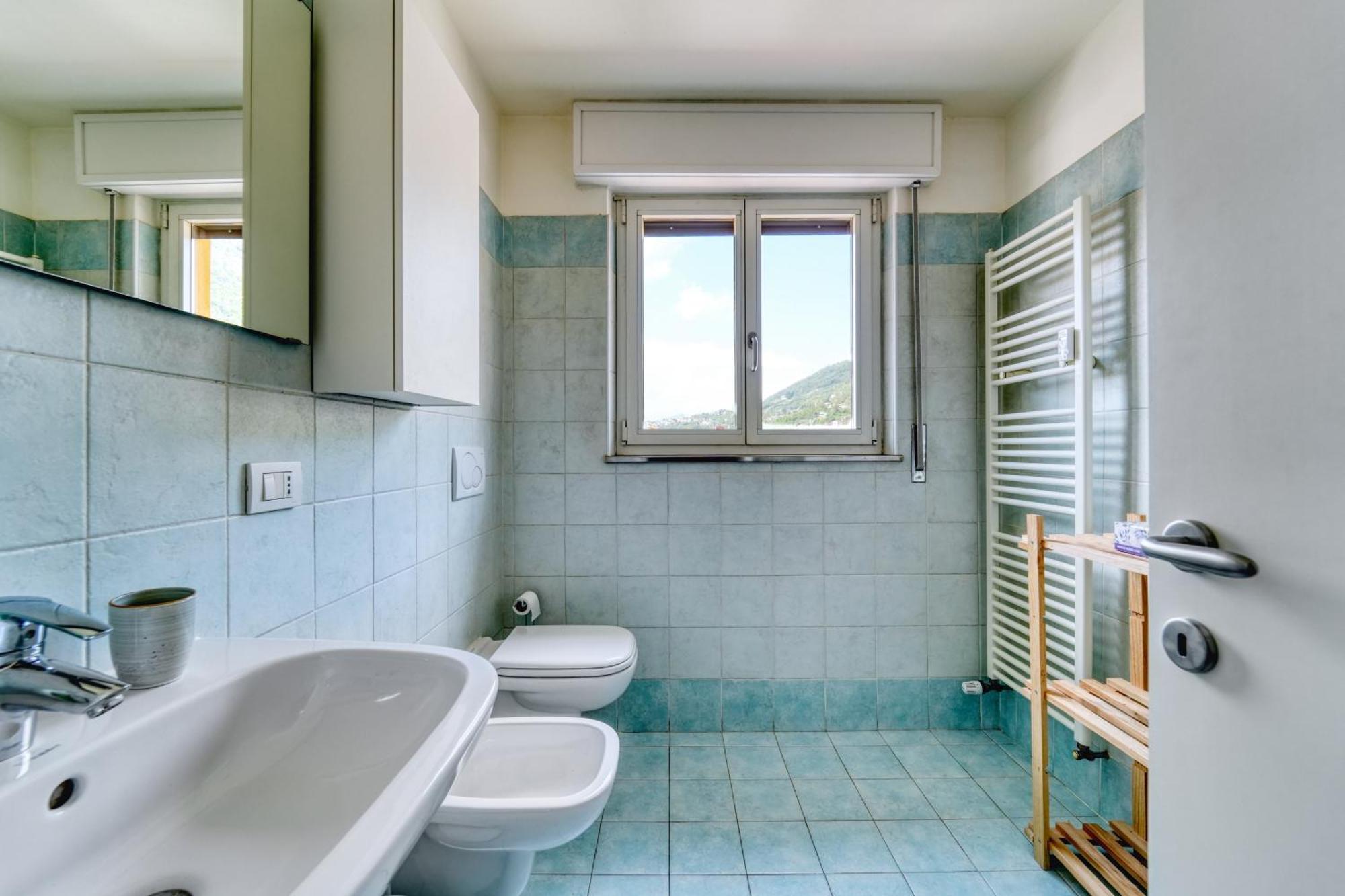 La Mansarda Apartment Como Bagian luar foto