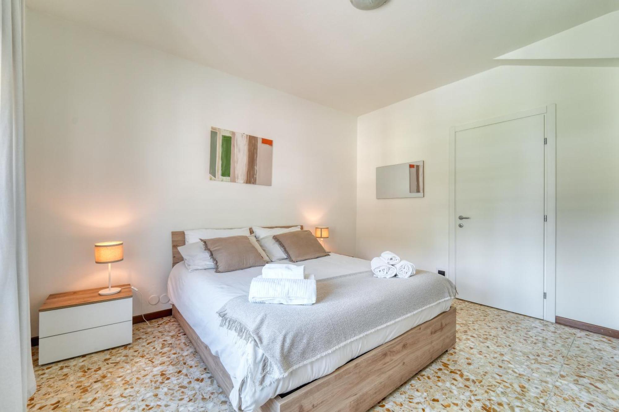 La Mansarda Apartment Como Bagian luar foto
